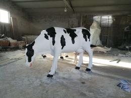 hj2688 玻璃鋼彩繪奶牛雕塑_玻璃鋼彩繪奶牛雕塑_濱州宏景雕塑有限公司