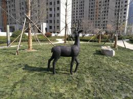 hj2570 玻璃鋼小鹿雕塑_玻璃鋼小鹿雕塑_濱州宏景雕塑有限公司
